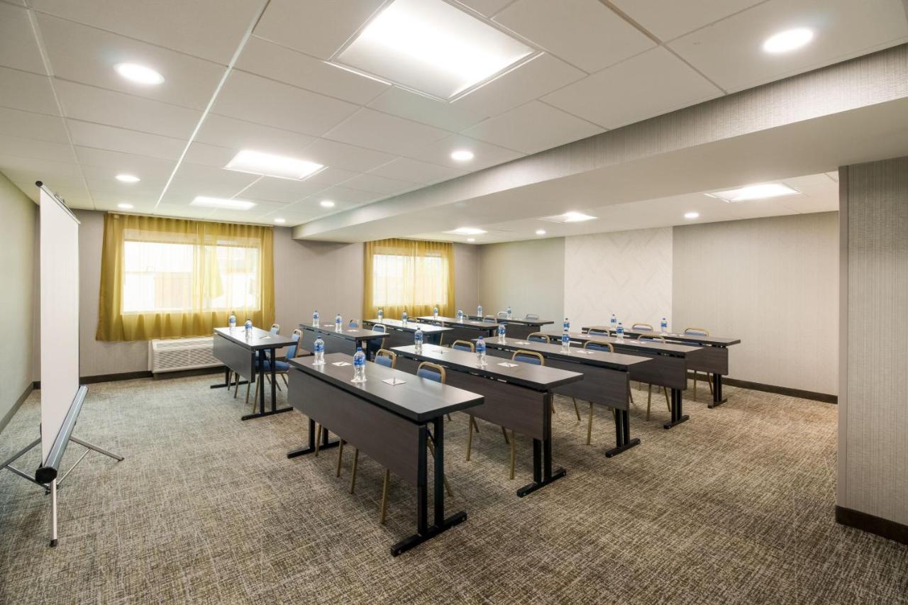 Springhill Suites By Marriott Dallas Nw Highway At Stemmons / I-35East Zewnętrze zdjęcie